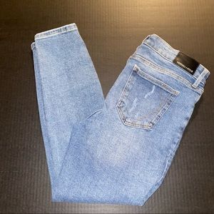 Kendall + Kylie The Ultra Babe Skinny Size 13/31 jeans